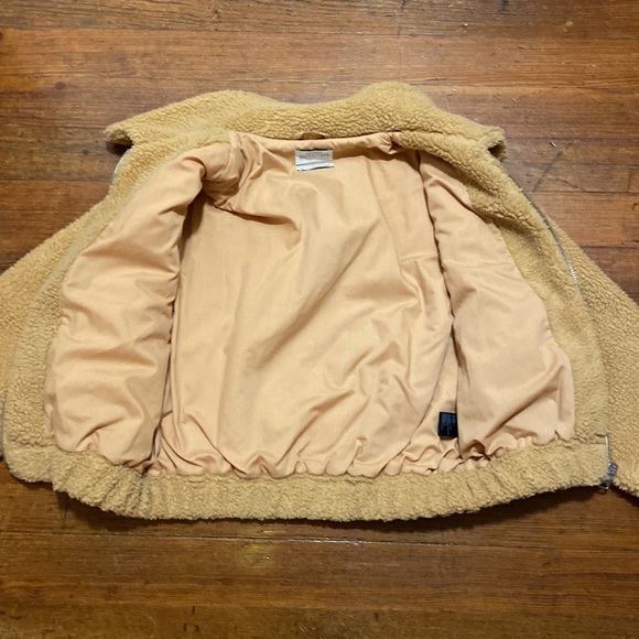 UO Cropped Teddy Jacket #163N - Picture 2 of 4